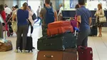 Au fost ÎNTÂRZIERI record pe aeroporturi, vara trecută, iar specialiștii avertizează că anul acesta va fi și mai rău. Care sunt principalele motive