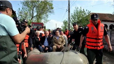 După ce a văzut această poză cu Ponta, Cioloș a luat următoarea decizie