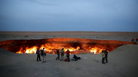 Cum e să fii în „Poarta către Iad