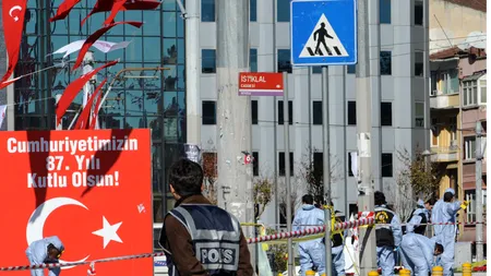 Un ATACATOR SINUCIGAȘ S-A ARUNCAT ÎN AER în fața unui comisariat din ISTANBUL. Cel puțin un polițist a murit, alte cinci persoane sunt în stare critică