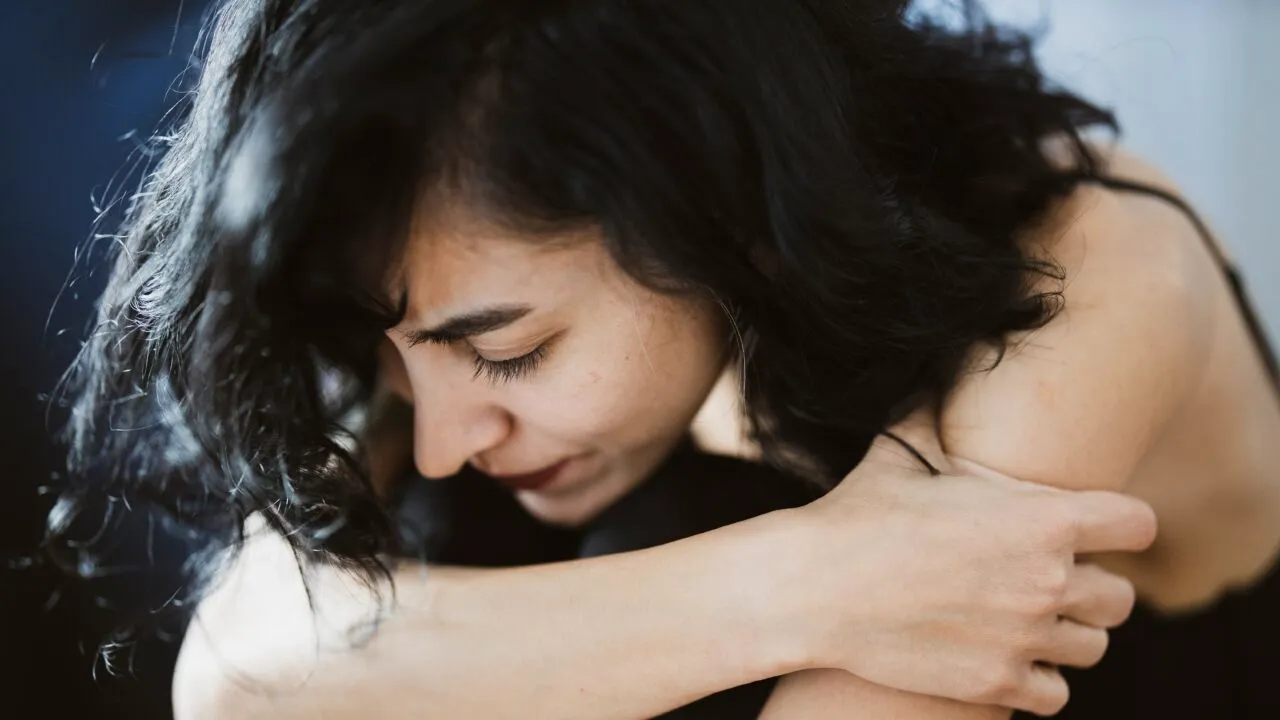 Ireal! O româncă din Italia și-a obligat fiicele să se prostitueze