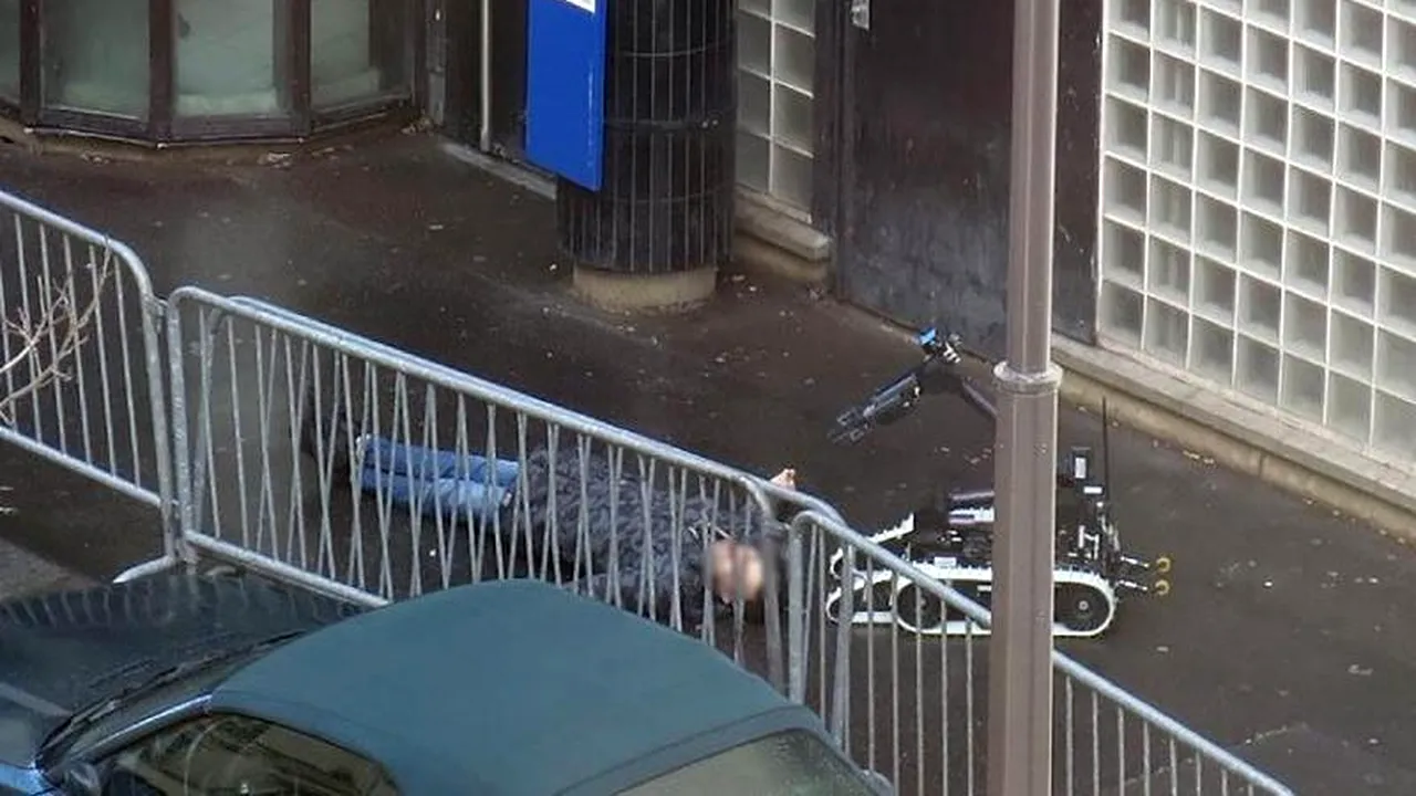Islamistul împușcat mortal la Paris a cerut în 2011 azil în România. Tunisianul a fost însă EXPULZAT
