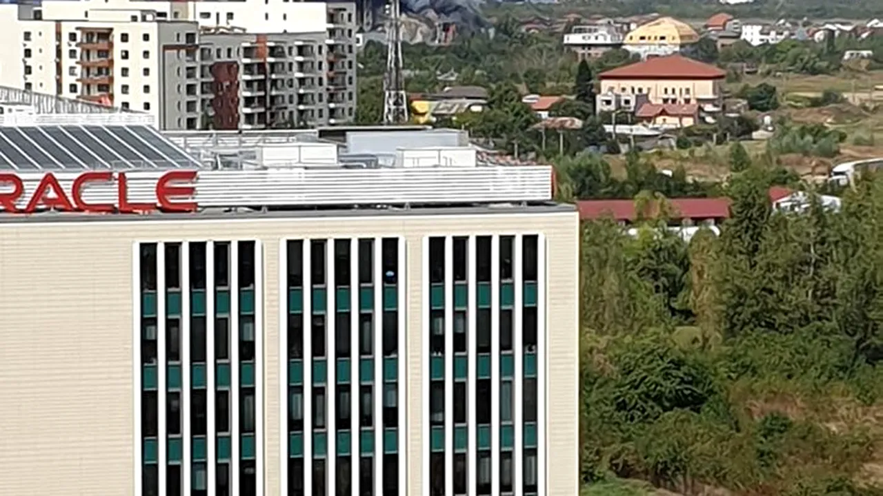 Incendiul din nordul Capitalei încă nu a fost stins. ISU anunță: A fost unul dintre cele mai mari - VIDEO 