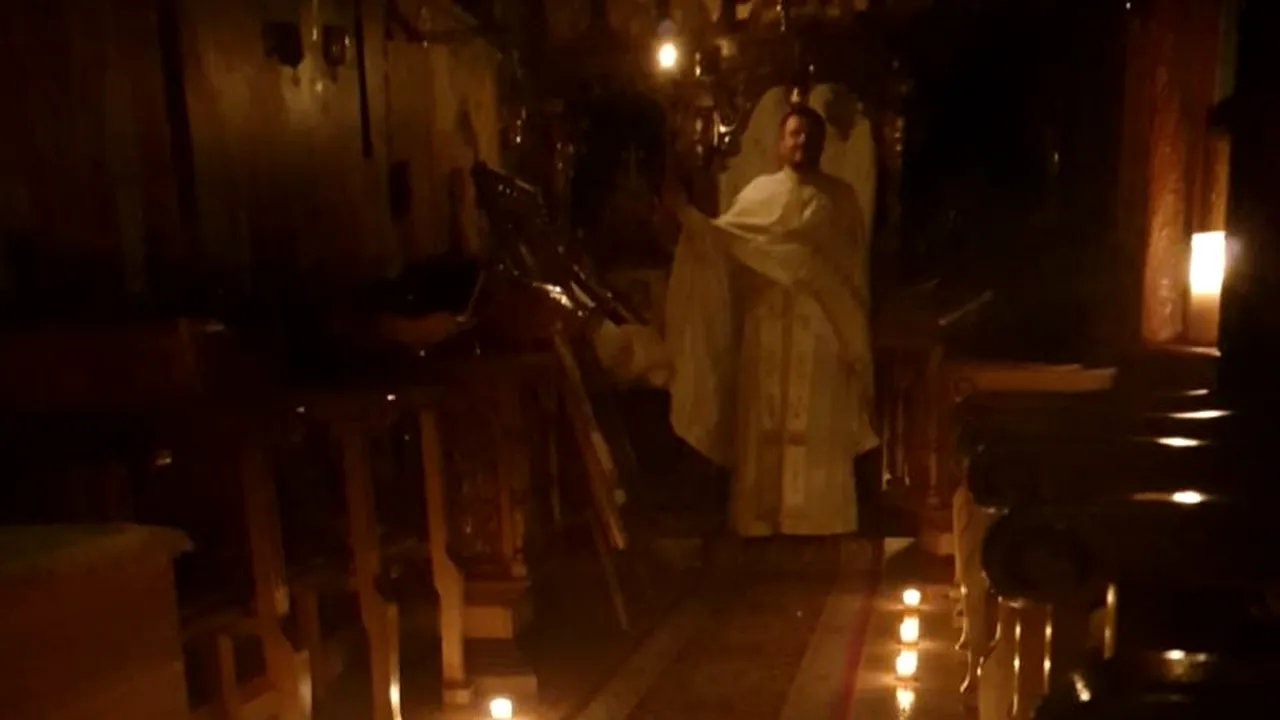 EXCLUSIV. Oameni în slujba binelui. Preotul de spital care se roagă în tăcere pentru pacienți: „Faptul că se limitează accesul e spre binele lor. Trebuie să ne știm limitele”