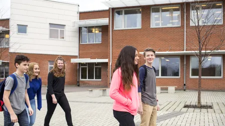 Elevii intră miercuri în minivacanța de 1 Mai. Când reîncep cursurile