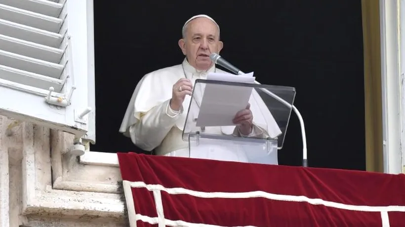 Papa Francisc, prima apariție publică după ce a fost văzut tușind și strănutând: Din păcate, răceala mă constrânge să nu particip la acest eveniment