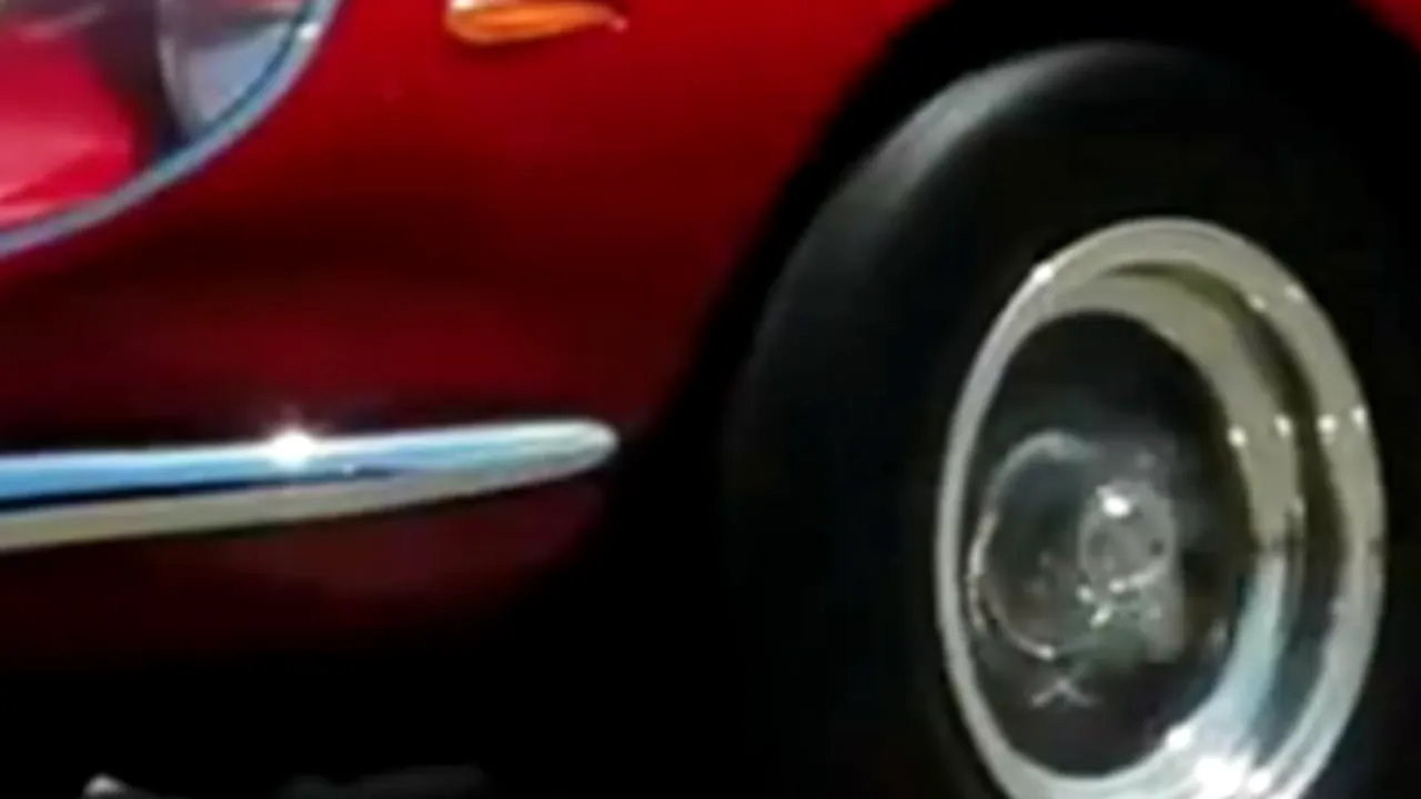 GALERIE FOTO. Mașina vândută la licitație cu suma record de 27,5 milioane de dolari