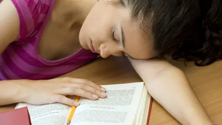 Cum trebuie să gândești pentru a învăța mai ușor. Sfatul oferit de Bill Gates