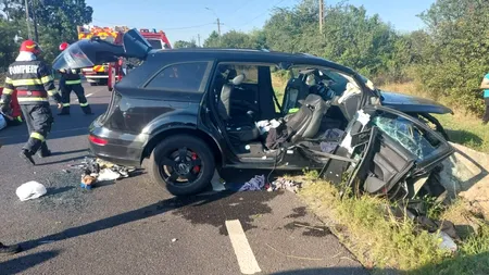FOTO | Accident cu cinci victime în Argeș. Trei persoane au rămas încarcerate