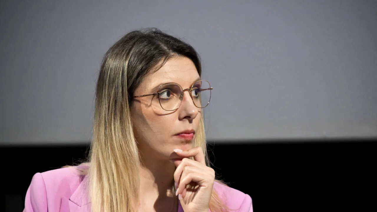 Diana Buzoianu critică Romsilva pentru propunerea unei organigrame cu mai multe posturi de conducere: „Așteaptă PSD la guvernare”