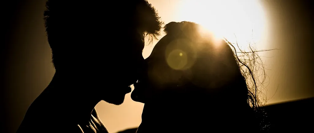 Explicație științifică: de ce închid oamenii ochii în timpul sărutului