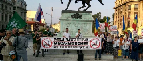 Câte persoane au participat la protestul de la Universitate față de construirea unei moschei la București