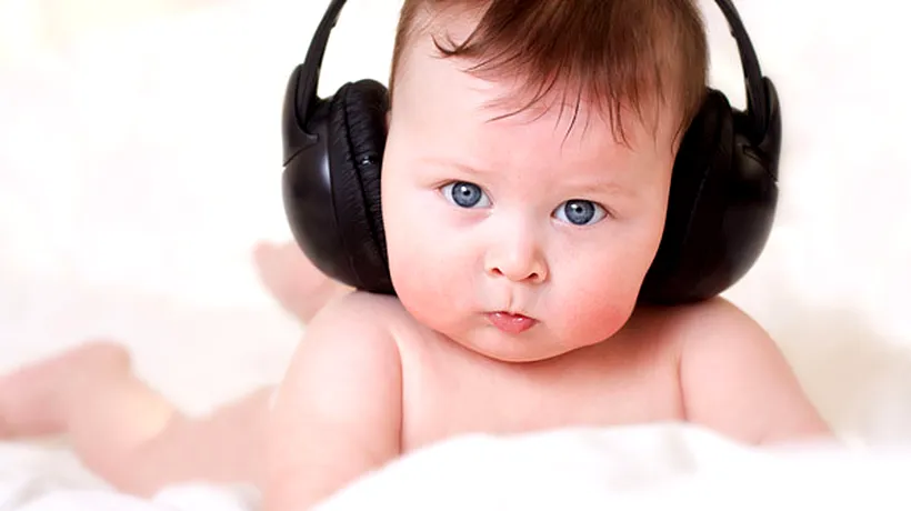 Cum ajută muzica bebelușii să vorbească mai repede