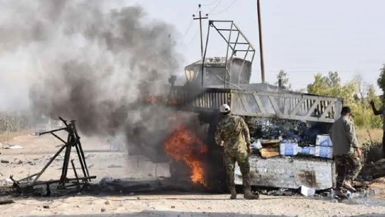 Atac cu drone asupra Aeroportului din Abu Dhabi, în timpul vizitei preşedintelui Coreei de Sud în Emiratele Arabe Unite. Trei persoane au murit și șase au fost rănite