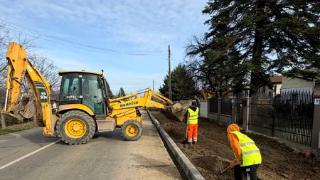 (P) Lucrările pe DJ 602 Domneşti sunt în derulare. Vor fi amenajate piste de biciclete cu o lungime de 13 km