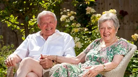 O femeie de 75 de ani s-a sinucis asistat, deși nu suferea de vreo boală și avea o familie fericită. Care este motivul