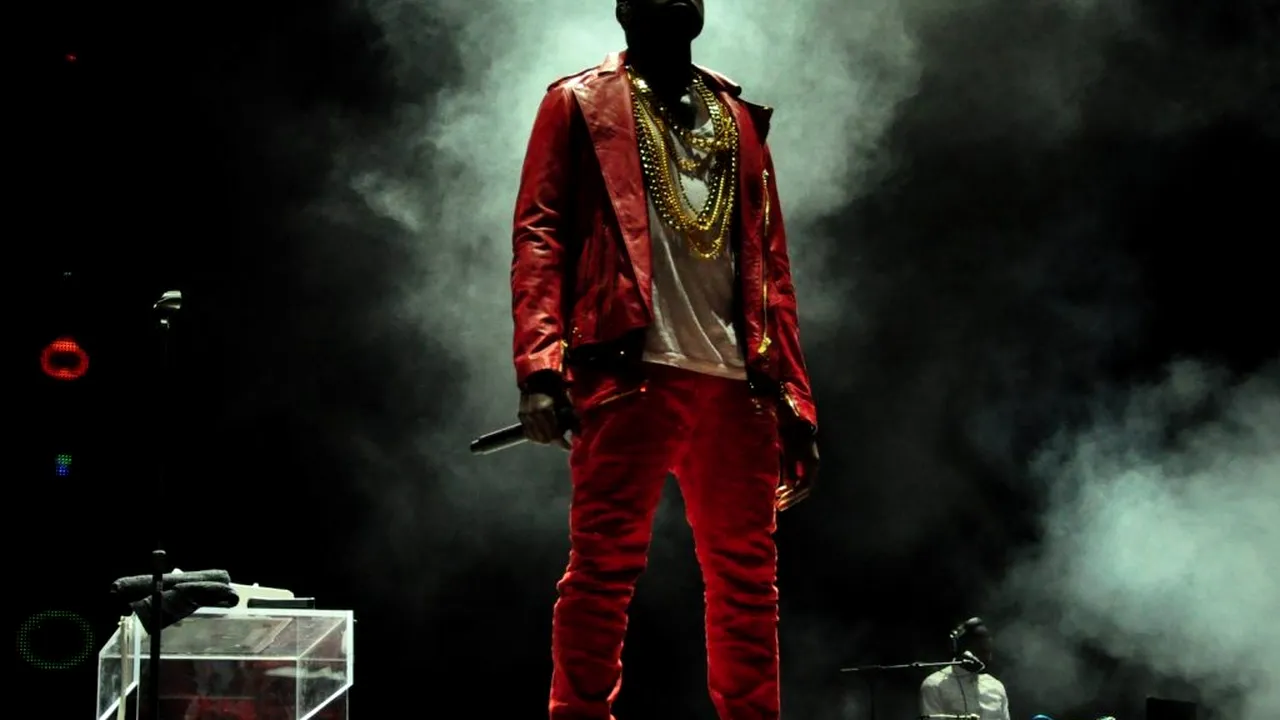 CASA ALBĂ. Kanye West candidează la alegerile prezidențiale din America! Comunitatea Black Lives Matter îi dă voturile, un supermiliardar, banii de campanie!