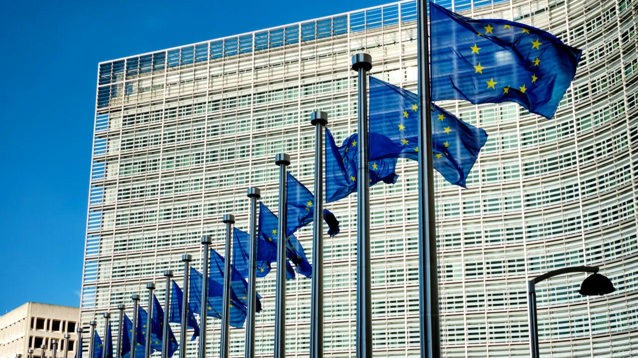 Fondul UE de relansare este afectat de BIROCRAȚIE /O asociație de lobby cere implicarea directă a Bruxellesului în proiecte majore de infrastructură
