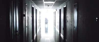 Anchetă la spitalul din Aiud, după ce o pacientă de 41 de ani a fost anesteziată de două ori și a MURIT