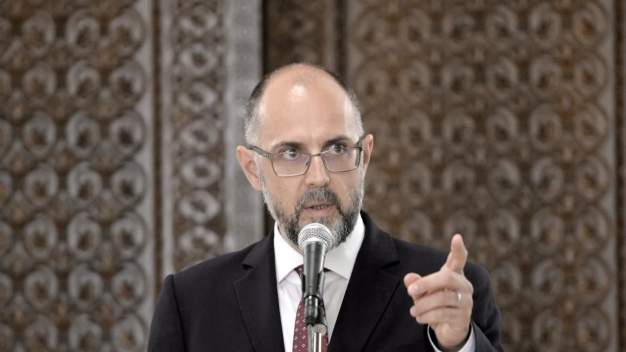Kelemen Hunor, despre moțiunea împotriva Guvernului: S-au pierdut trei săptămâni. Întârzierea „nu este de bun augur