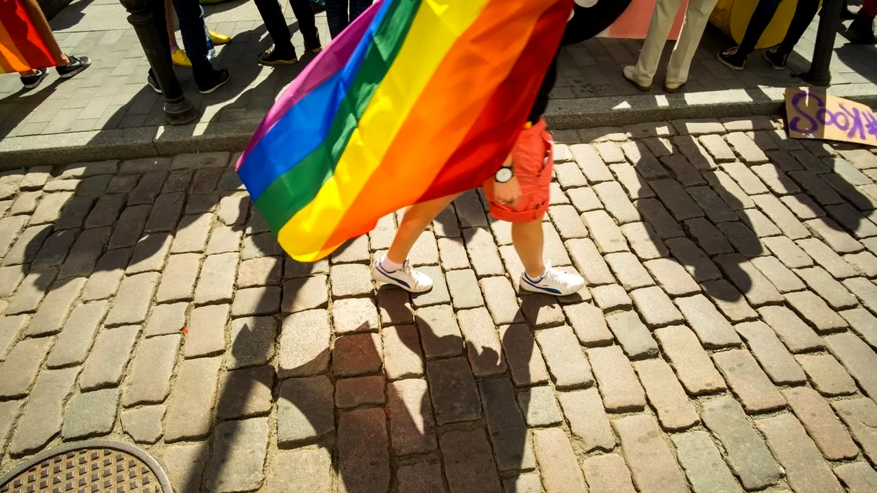 ESTONIA a legalizat căsătoriile între persoane de același sex