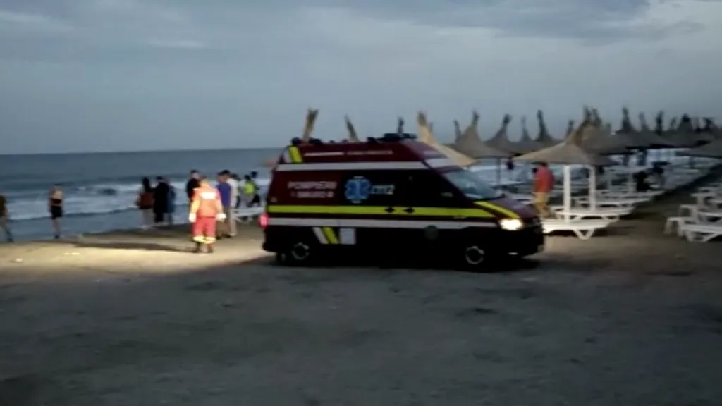 Un bărbat de 55 de ani a fost scos inconștient din mare, în dreptul Hotelului Acapulco din Eforie Nord