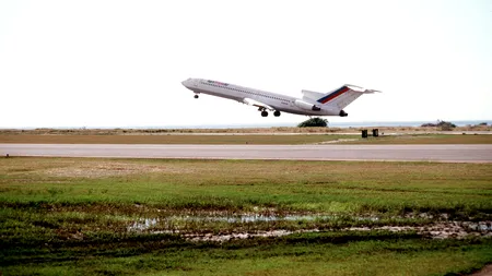 Cum a fost păcălit pilotul unui avion să aterizeze de urgență la Barcelona. VIDEO cu haosul declanșat pe pista aeroportului El Prat