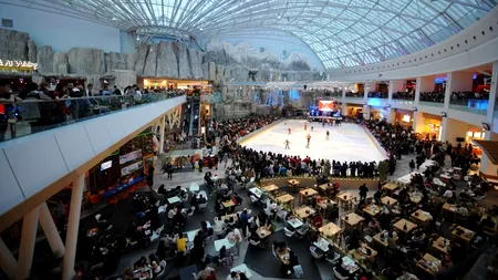 De ce se duc de fapt românii la mall