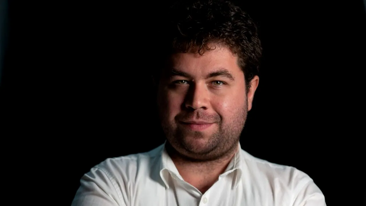 INTERVIU. Impactul COVID-19 asupra mobilităților europene Erasmus+. Gabriel Brezoiu, Comunitatea GEYC: 