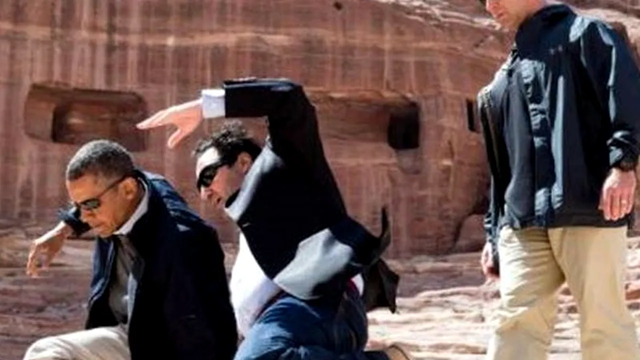 EXPLOZII LA CASA ALBĂ, OBAMA A FOST RĂNIT. Anunțul care a ÎNGHEȚAT planeta