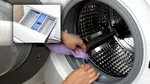 De ce începe mașina de spălat să miroasă urât. Soluțiile simple pentru o curățare eficientă