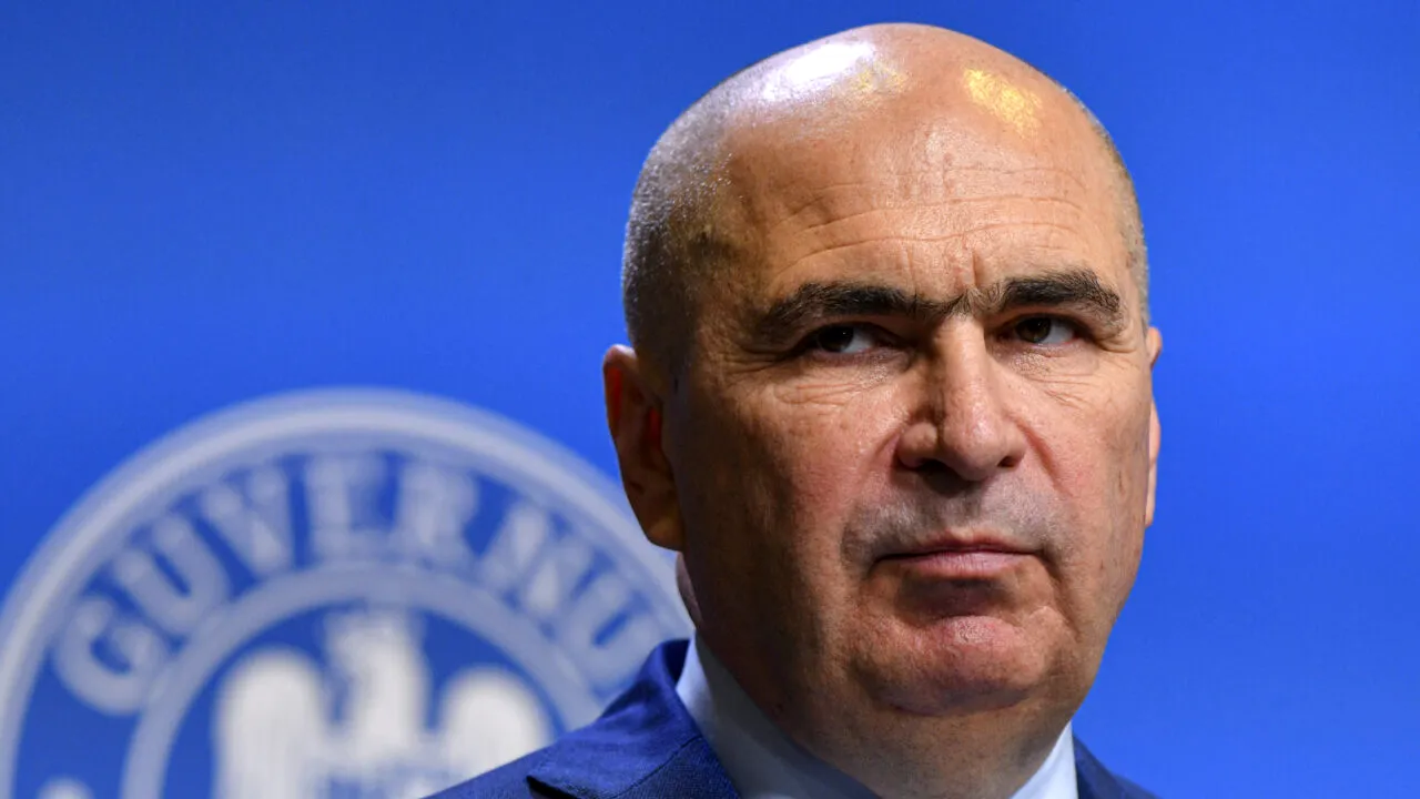 Cum îi SPERIE Ilie Bolojan pe investitorii străini într-un interviu pentru Bloomberg: „Riscul de incapacitate de plată este foarte mare”