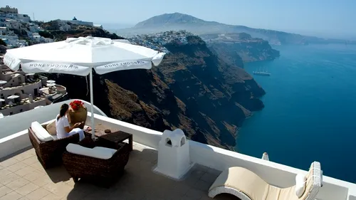TOPUL EVAZIUNII din Grecia, pe stațiuni turistice. În anumite zone, rata atinge și 100%