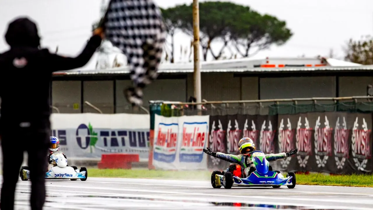 Fără RIVAL în 2023! Bogdan Cosma Cristofor, la doar 12 ani, s-a impus în WSK Euro Series | FOTO