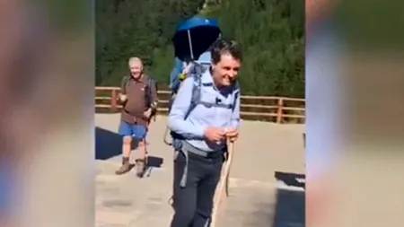 Nicușor Dan, în pelerinaj la Mănăstirea Arsenie Boca. Cum a fost primit Președintele României de starețul lăcașului de cult
