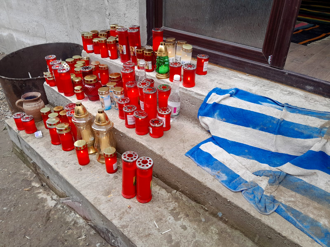 Gemenii din Dolj care au murit intoxicați sunt înmormântați azi / Sursa foto: GÂNDUL
