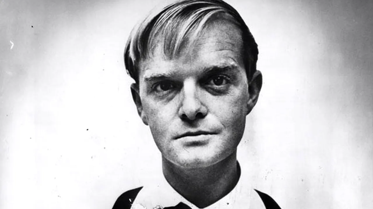 Prima ediție necenzurată a volumului 