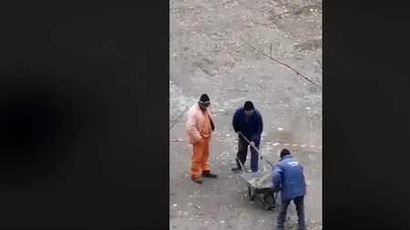 Apă de ploaie transportată cu LOPATA și ROABA. Asfaltare EMPIRICĂ în 2018, la Galați
