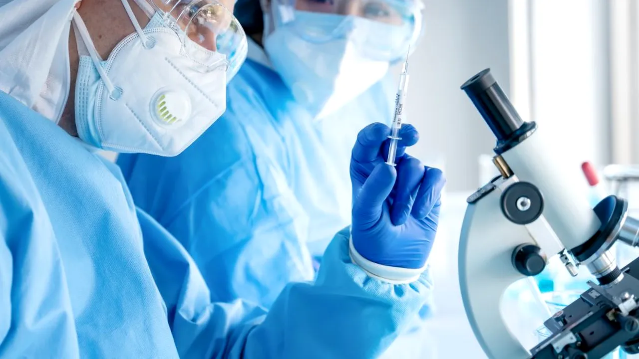 Cum poate varia eficacitatea vaccinului COVID-19 pe măsură ce studiile clinice avansează. Explicațiile experților