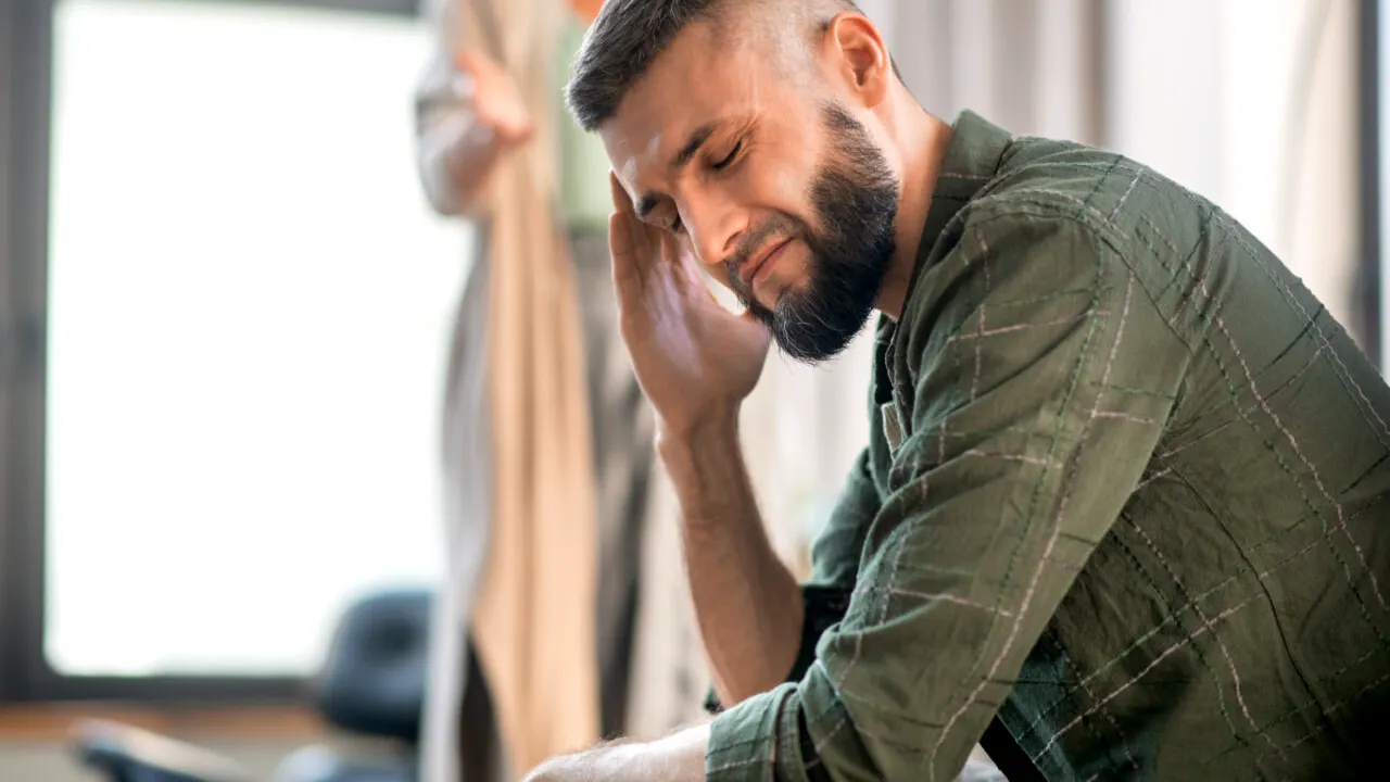 Plecat în Italia pentru o viață mai bună, un român a ajuns la datorii de peste jumătate de milion de euro și doar 7 euro în cont, în prag de sărbători