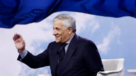 Ministrul italian de Externe se declară „foarte preocupat” de „activitățile hibride” atribuite Rusiei pentru influențarea alegerilor din ROMÂNIA