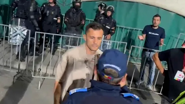Andrei Nicolescu, mesaj în miezul nopții după SCANDALUL de la Csikszereda – Dinamo: „Au primit gaz lacrimogen, ghete și bastoane de la jandarmi”