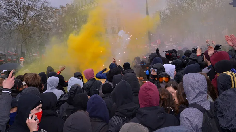 Manifestații violente în Franța