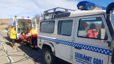 Panică la Rânca, după ce o fetiță de 5 ani a căzut de pe acoperișul unei pensiuni. Cum se simte micuța