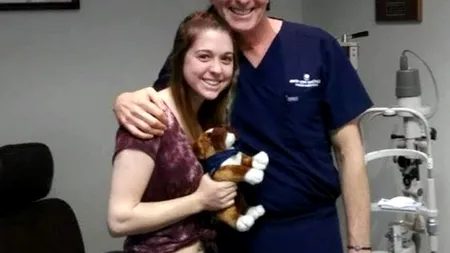 În august 2019, tânăra din imagine și-a recăpătat vederea. Cum a reacționat când a văzut, pentru prima dată, cum arată actualul ei soț