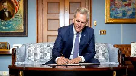VIDEO | Camera Reprezentanților își dă jos propriul șef, printr-un vot istoric. Republicanul Kevin McCarthy este înlăturat după un mandat de 10 luni