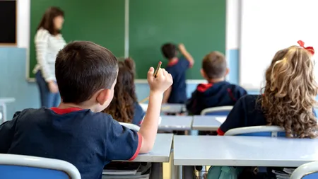Bani pentru elevii din ciclul primar. Sute de cereri au fost depuse în programul „PRIMII”. Care este scopul acestuia