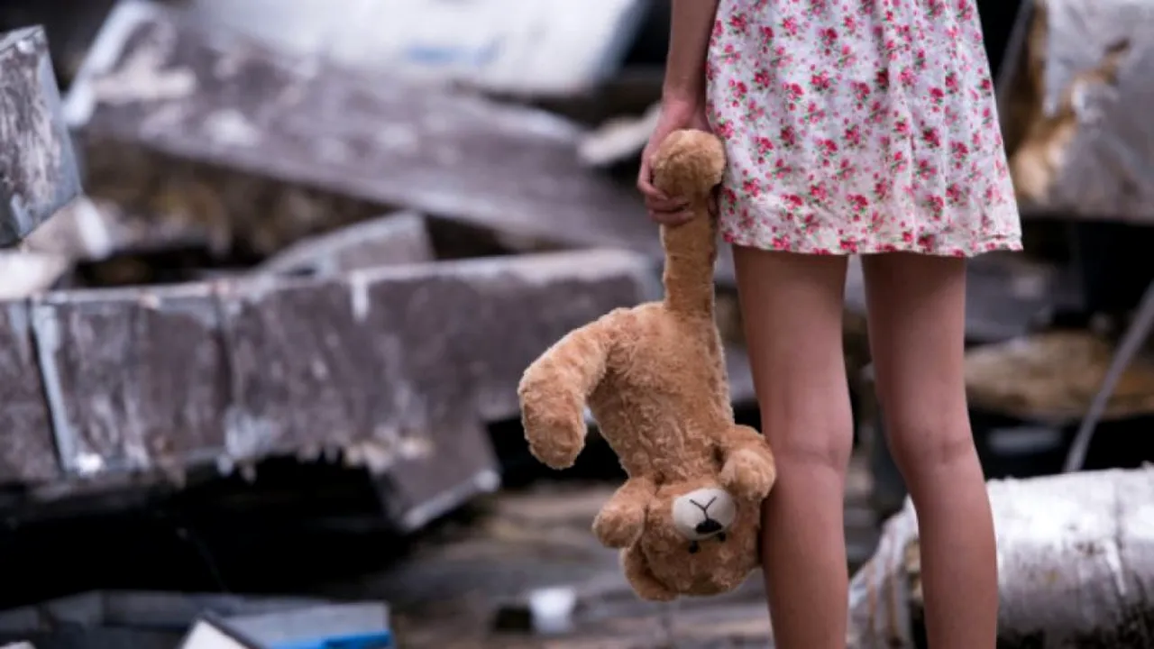 O fetiță de 8 ani a dispărut cu un bărbat de 46 de ani, în aceeași zi în care primarul a asigurat că nu este în pericol. Cum au fost găsiți cei doi de Poliție