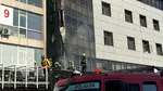 INCENDIU puternic la un magazin în Soșeaua Virtuții. Focul s-a extins și la terasa unui hotel / Pompierii intervin în forță