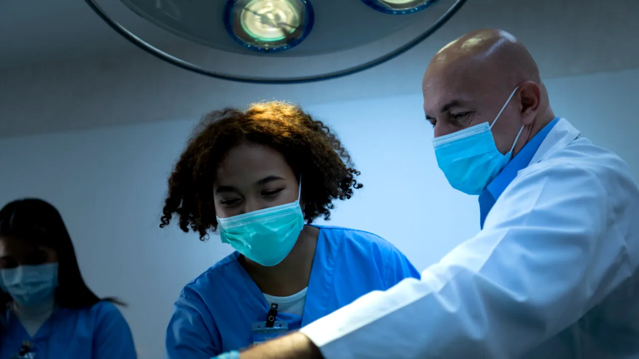 Cum poate ajuta prima bombă atomică la tratarea CANCERULUI. Descoperirea neașteptată care a uimit experții